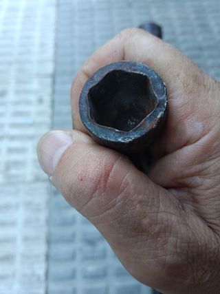 Llave de cruz para ruedas
