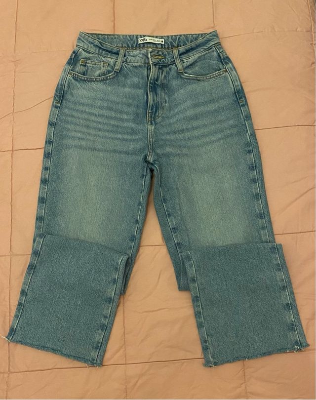 Vaqueros Zara Rectos Desgastados