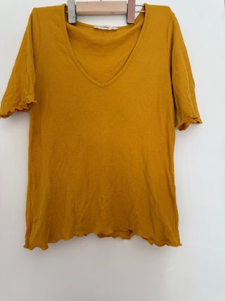 Camiseta amarilla de manga corta