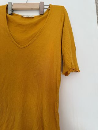 Camiseta amarilla de manga corta