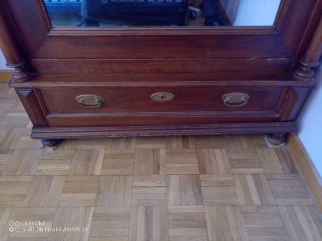 Armario Vintage de Madera con Espejo !!.