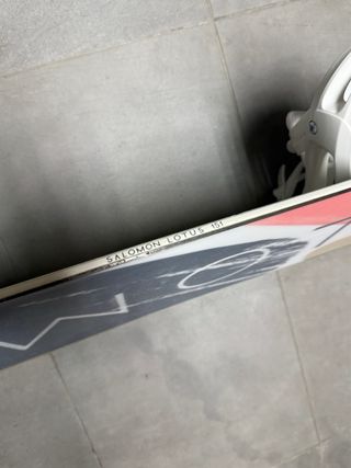 Tabla Snowboard Salomon Lotus 151 + Fijaciones 