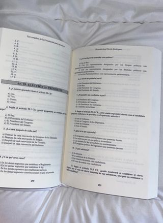 Material de la Constitución Española completa 