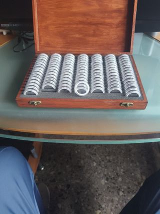 Caja Coleccionista Monedas2€ Barnizada para 100uni
