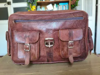 Bolso artesanal de piel