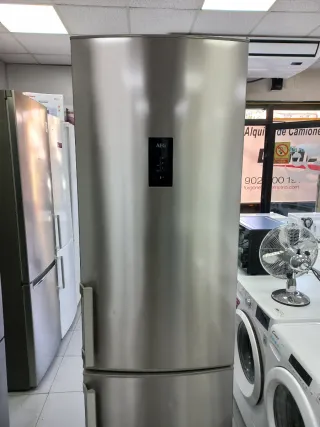 Nevera AEG 2,cm x 60cm 