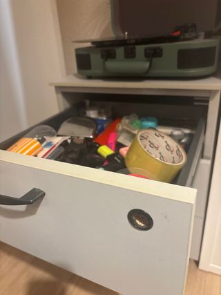 Cassettiera da scrivania grigia