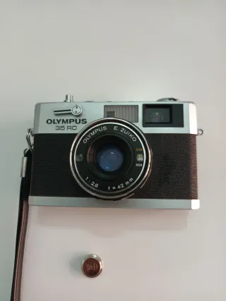 Olympus 35RC fotocamera analogica bellissima.