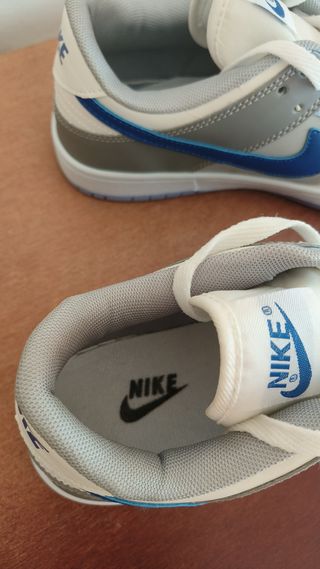 Zapatillas Nike Dunk Low Blancas y Azules