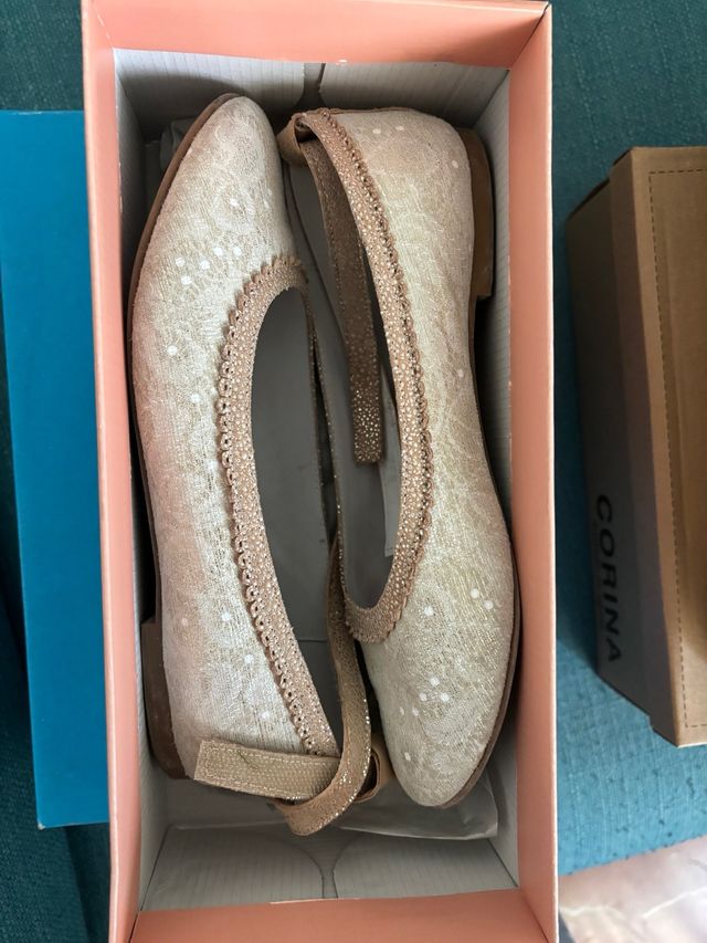 Zapatos de niña con brillos y tira Talla 37