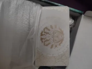 Nintendo Switch OLED Zelda Edition + 2 giochi