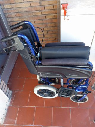 Silla de ruedas Sani-cor plegable