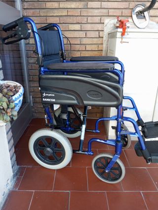 Silla de ruedas Sani-cor plegable