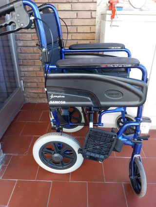 Silla de ruedas Sani-cor plegable