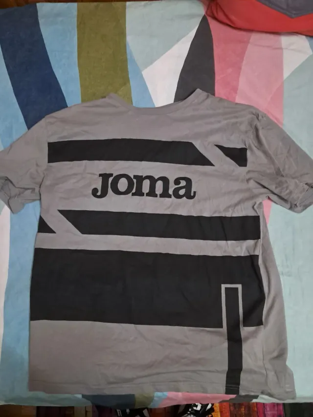 Camiseta Joma Gris y Negra Talla L