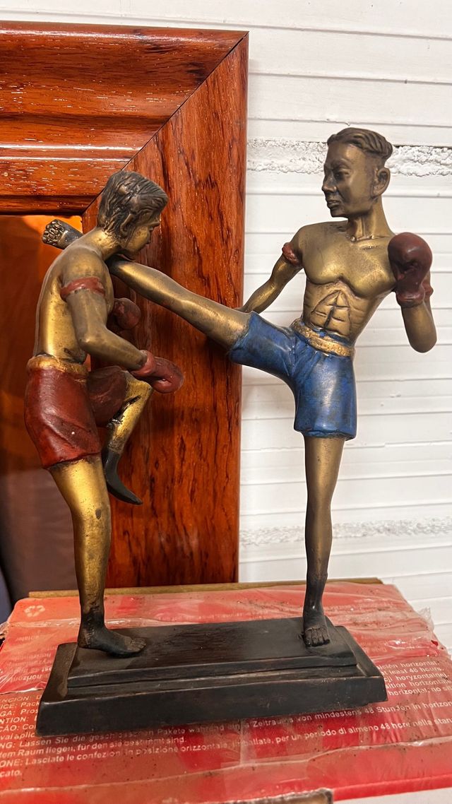 Figura Muay Thai Boxing Bronce