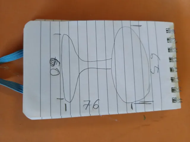 Mesa Tulip Madera y Plástico