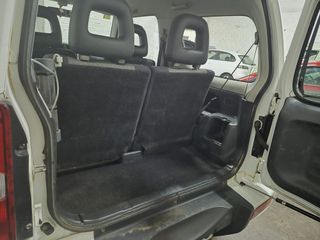 Suzuki Jimny 2005