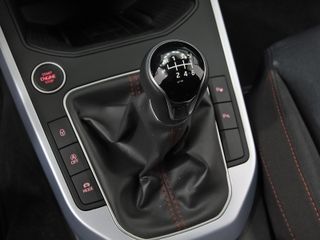 ARONA 1.0 TSI 115 FR XM 5P