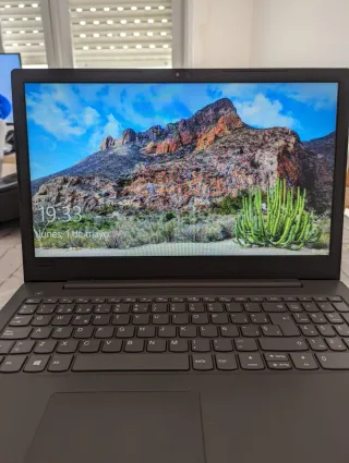 Portátil Lenovo v130 con 8 de RAM y ssd