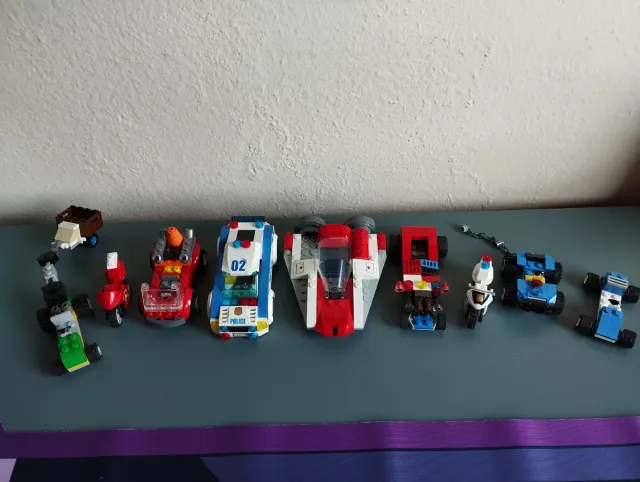 Lote de 9 vehículos Lego variados