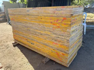 Tableros tricapa de madera