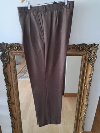 Pantalón de traje marrón caballero