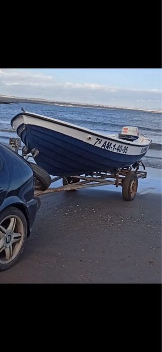 Barco Taylor 4,26 con motor Suzuki 25 CV