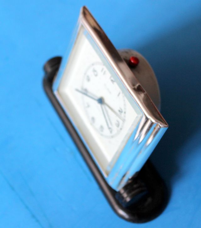 Reloj despertador de cuerda Slava vintage