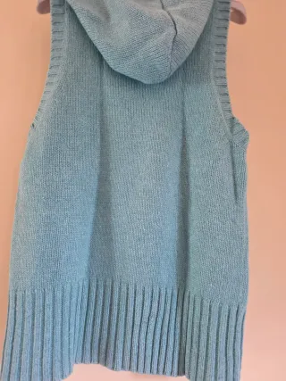 Gilet donna ZaraMaglione smanicato donna cappuccio