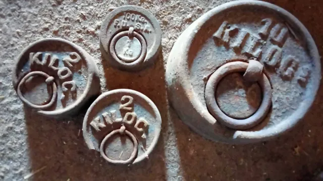 Pesa de balanza antigua  10kg