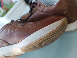 Scarpe marroni in pelle