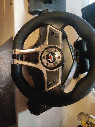 Volante Fanatec PS4/PS3 con Pedales