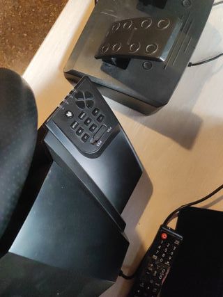 Volante Fanatec PS4/PS3 con Pedales