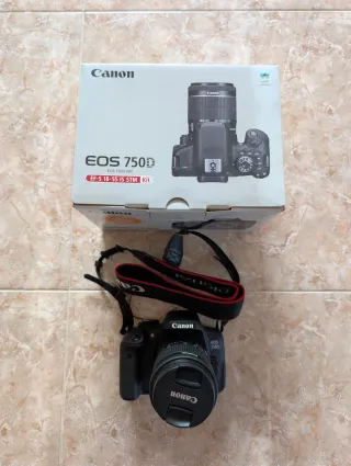 Canon EOS 750D Kit EF-S 18-55 IS STM