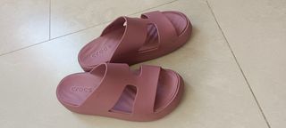 Zuecos Crocs plataforma rosa talla 39