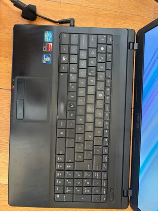 Portátil Asus X54LY Negro