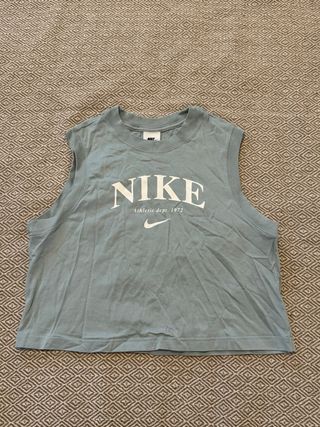 Top deportivo de gran tamaño Nike