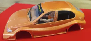 CARROCERIA LEÓN TUNNING NARANJA