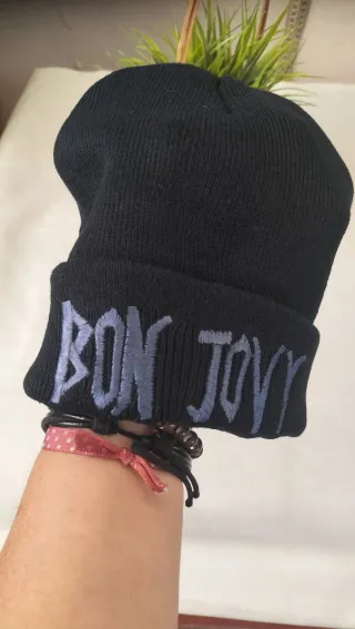 Gorro Bon Jovi Negro y Gris