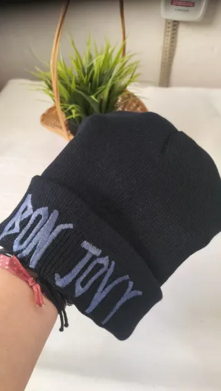 Gorro Bon Jovi Negro y Gris