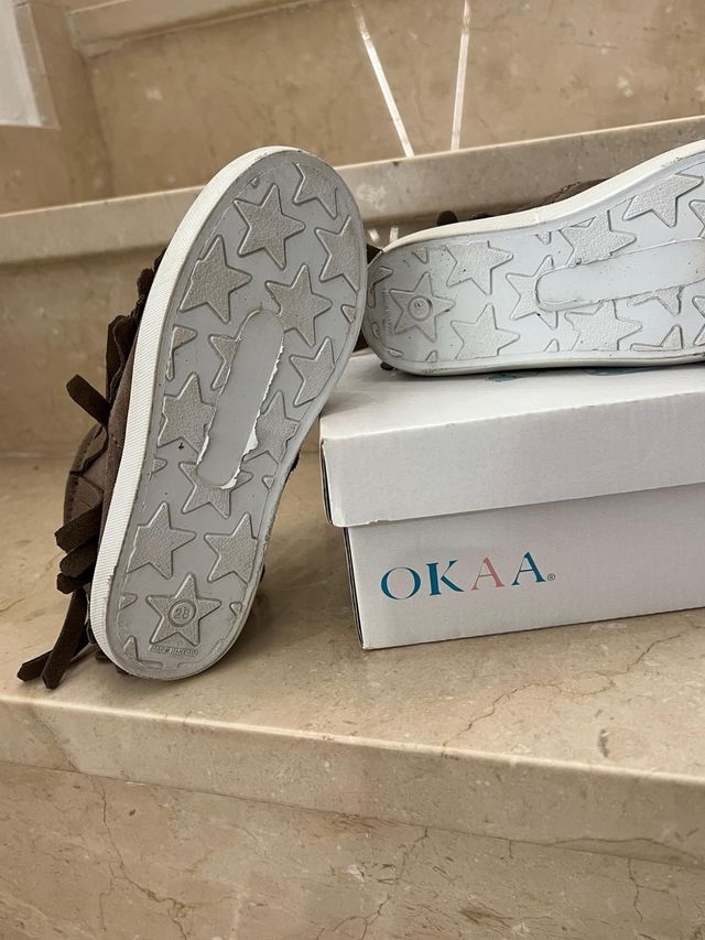 Botitas OKAA con flecos para niño/a Talla 28