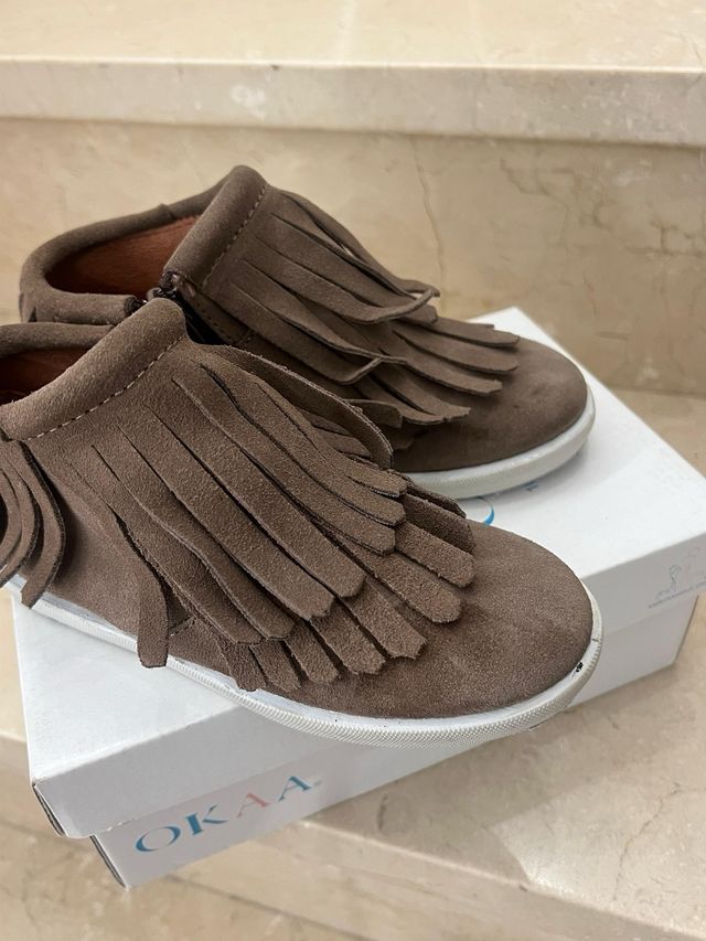 Botitas OKAA con flecos para niño/a Talla 28