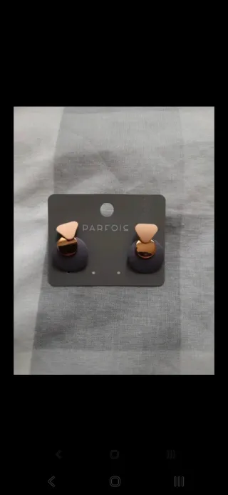 Pendientes Parfois dorados y grises