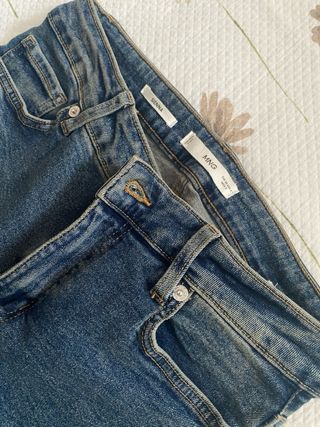 Pantalón vaquero azul MANGO corte recto