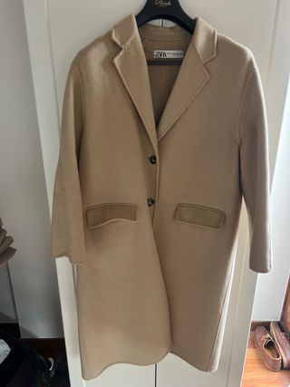 Abrigo lana oversize Zara camel talla única