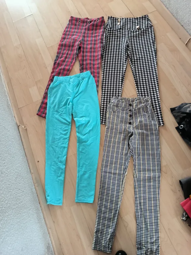 Lote 4 pantalones de chica usados