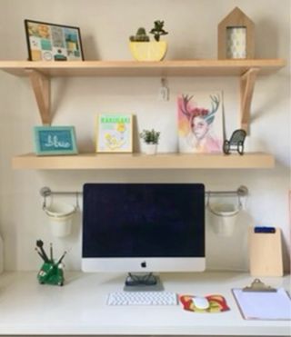 iMac Apple 21.5” plateado con caja original 