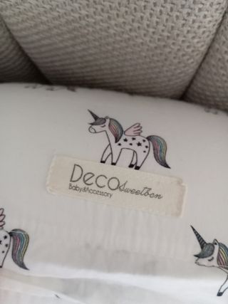Cojín de lactancia unicornios