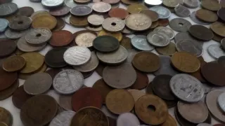 Lote 650 Monedas Españolas y Extranjeras